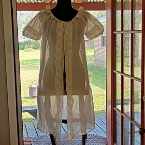 Vintage 50s Sheer White Lace Trim Robe By Radcliffe